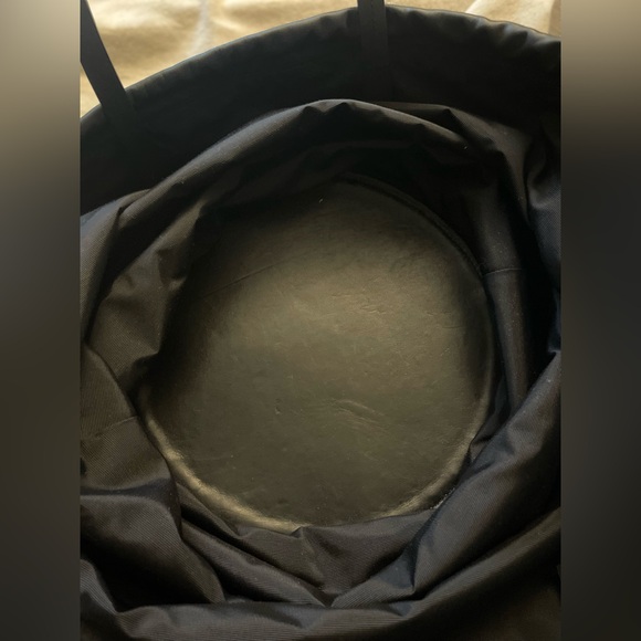 Khaite Osa Drawstring Medium Leather Tote Bag NWOT - Picture 6 of 10